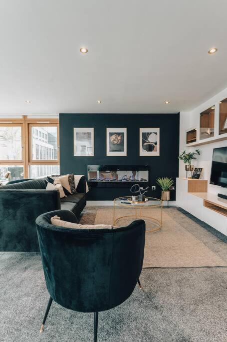 Penthouse Noir - Wyndale Living - Central Bham 2Br برمنغهام المظهر الخارجي الصورة