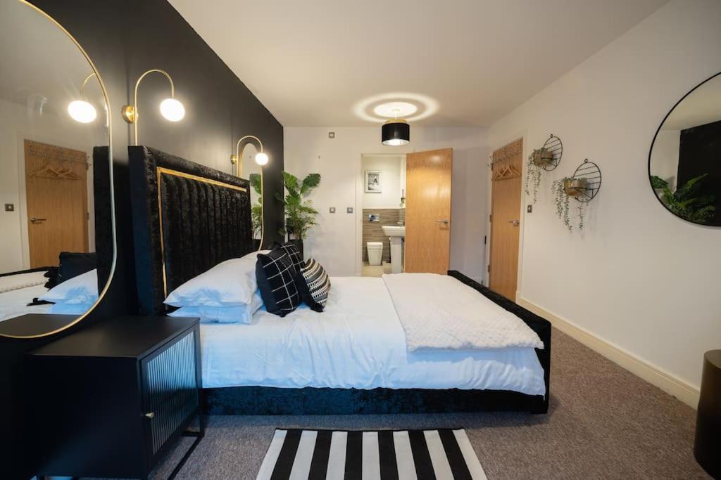 Penthouse Noir - Wyndale Living - Central Bham 2Br برمنغهام المظهر الخارجي الصورة