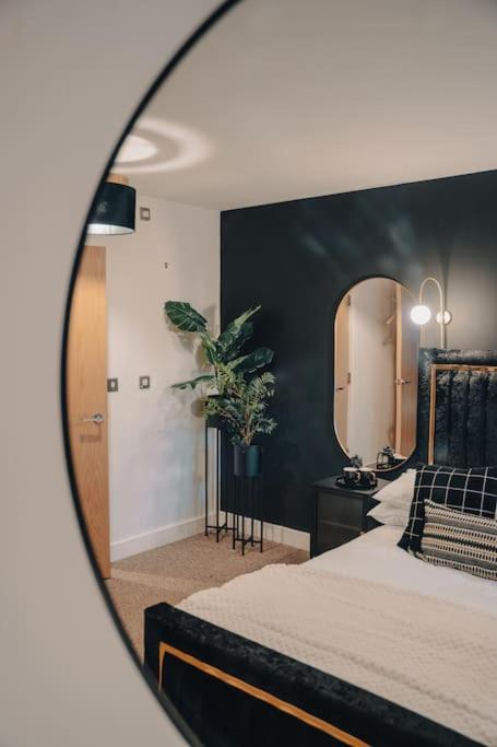 Penthouse Noir - Wyndale Living - Central Bham 2Br برمنغهام المظهر الخارجي الصورة